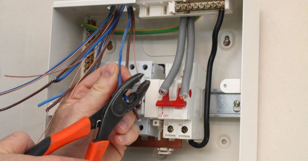 Circuitos e fiações elétricas em Belém